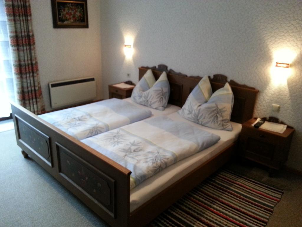Haus Chorinskyklause Apartman Bad Goisern Szoba fotó