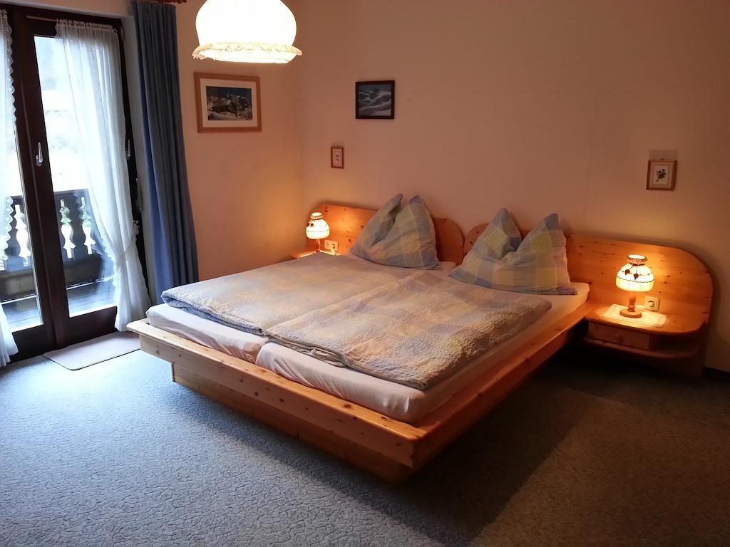 Haus Chorinskyklause Apartman Bad Goisern Szoba fotó